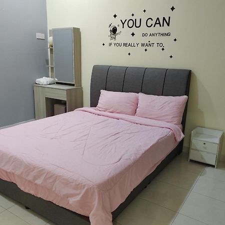 My Homestay Sitiawan - Astronaut Space House 8 Pax Kültér fotó