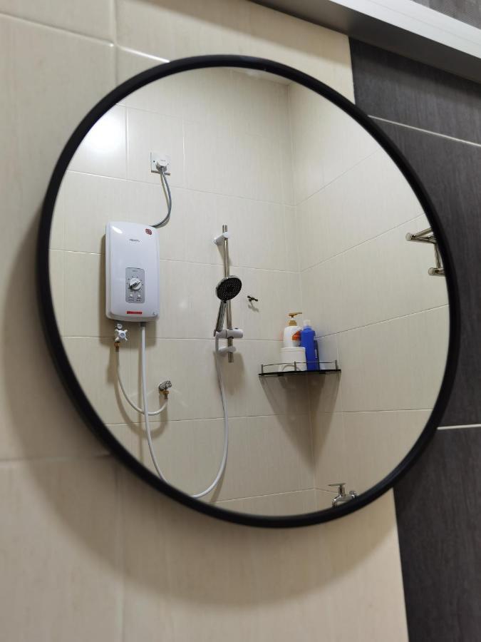 My Homestay Sitiawan - Astronaut Space House 8 Pax Kültér fotó